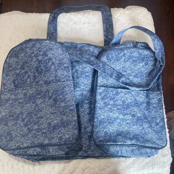 NWT - 123 Sesame Street / Sesame Street Workshop Denim Duffel Bag Multi Colors - Picture 3 of 4